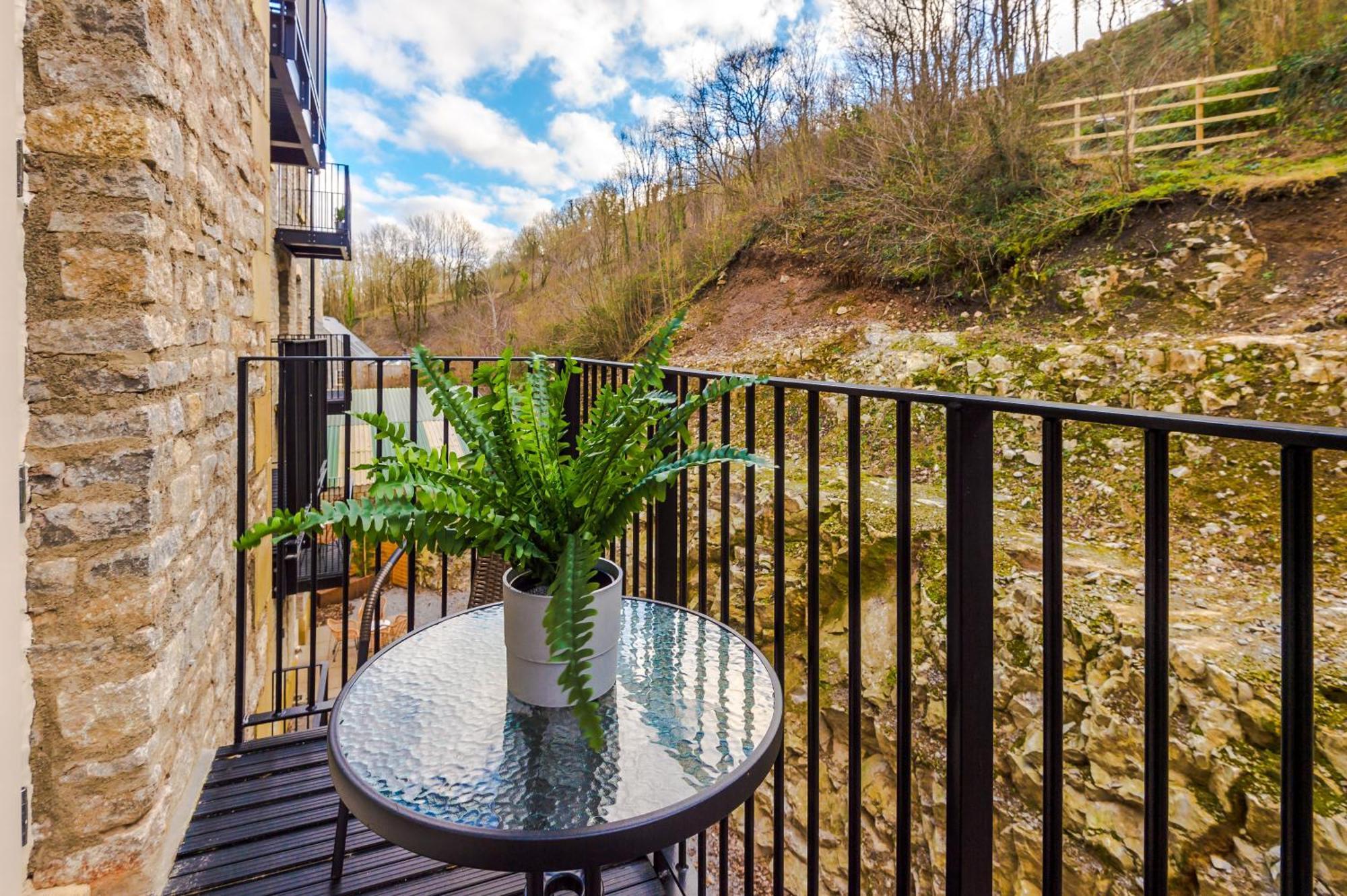 Rock Mill Apartment Stony Middleton Exterior photo
